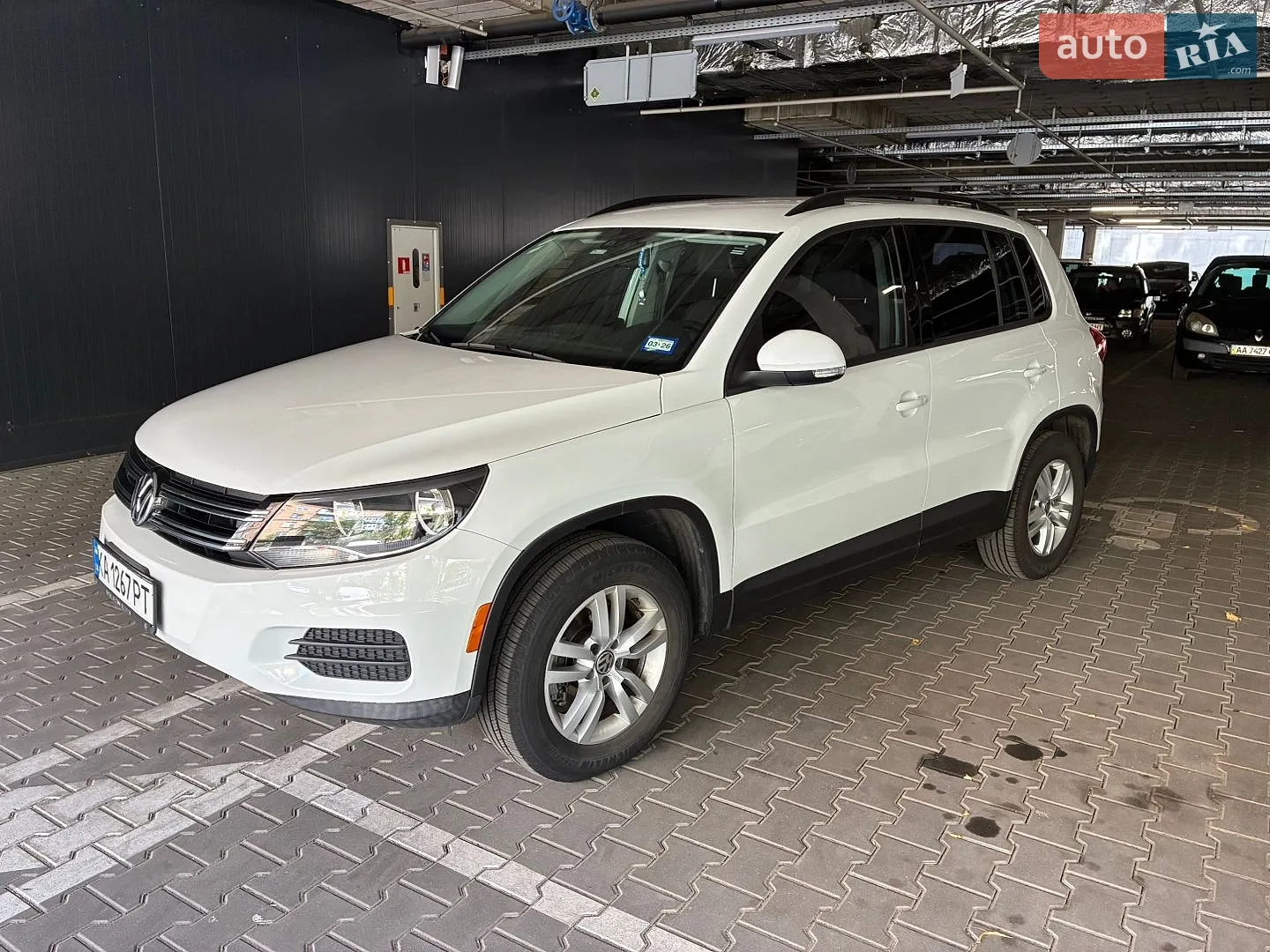 2015 Volkswagen Tiguan - мініатюра 12