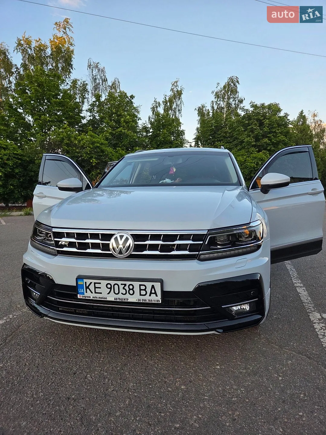 2018 Volkswagen Tiguan - фото 1