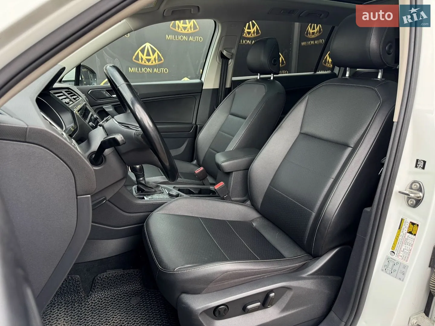 2018 Volkswagen Tiguan - мініатюра 12