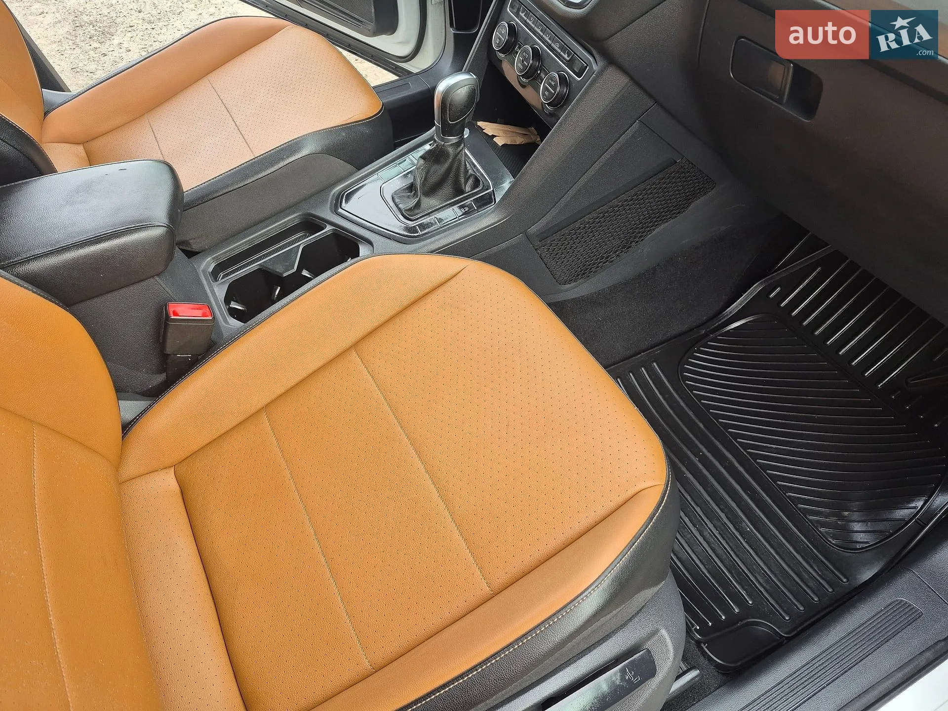 2017 Volkswagen Tiguan - мініатюра 14