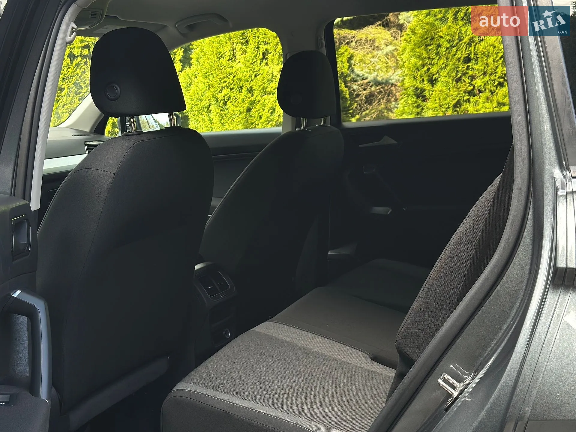 2017 Volkswagen Tiguan - мініатюра 32