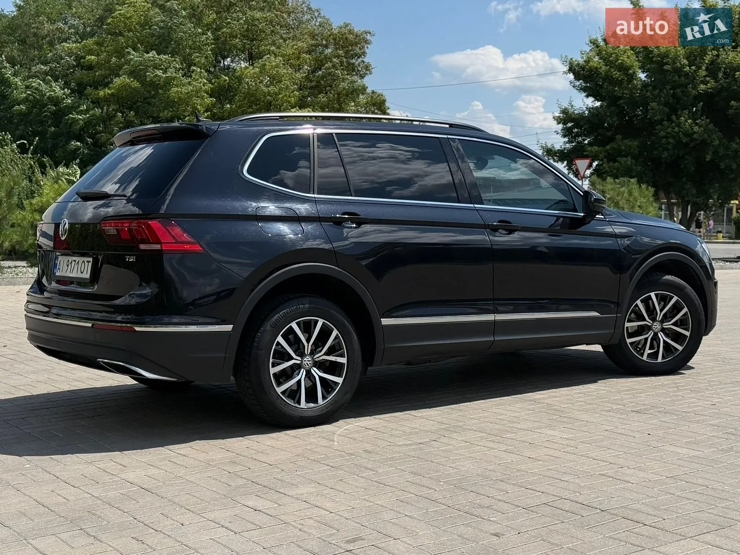 2018 Volkswagen Tiguan - мініатюра 13