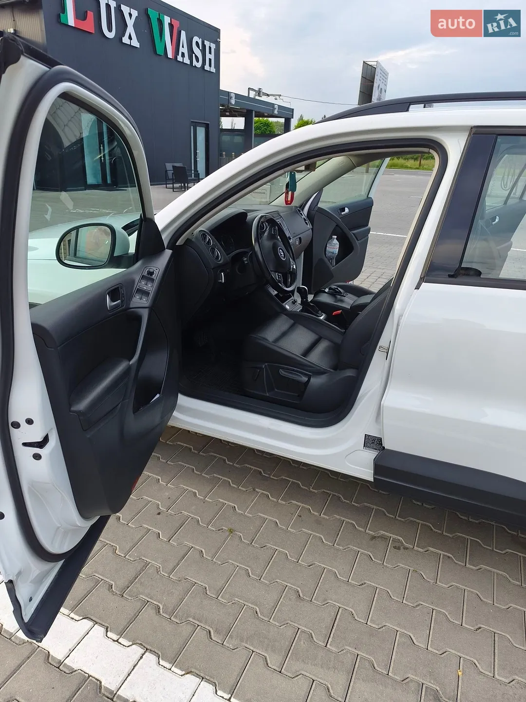 2015 Volkswagen Tiguan - мініатюра 10