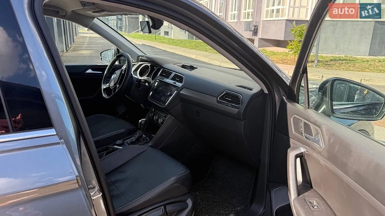 2021 Volkswagen Tiguan - мініатюра 32