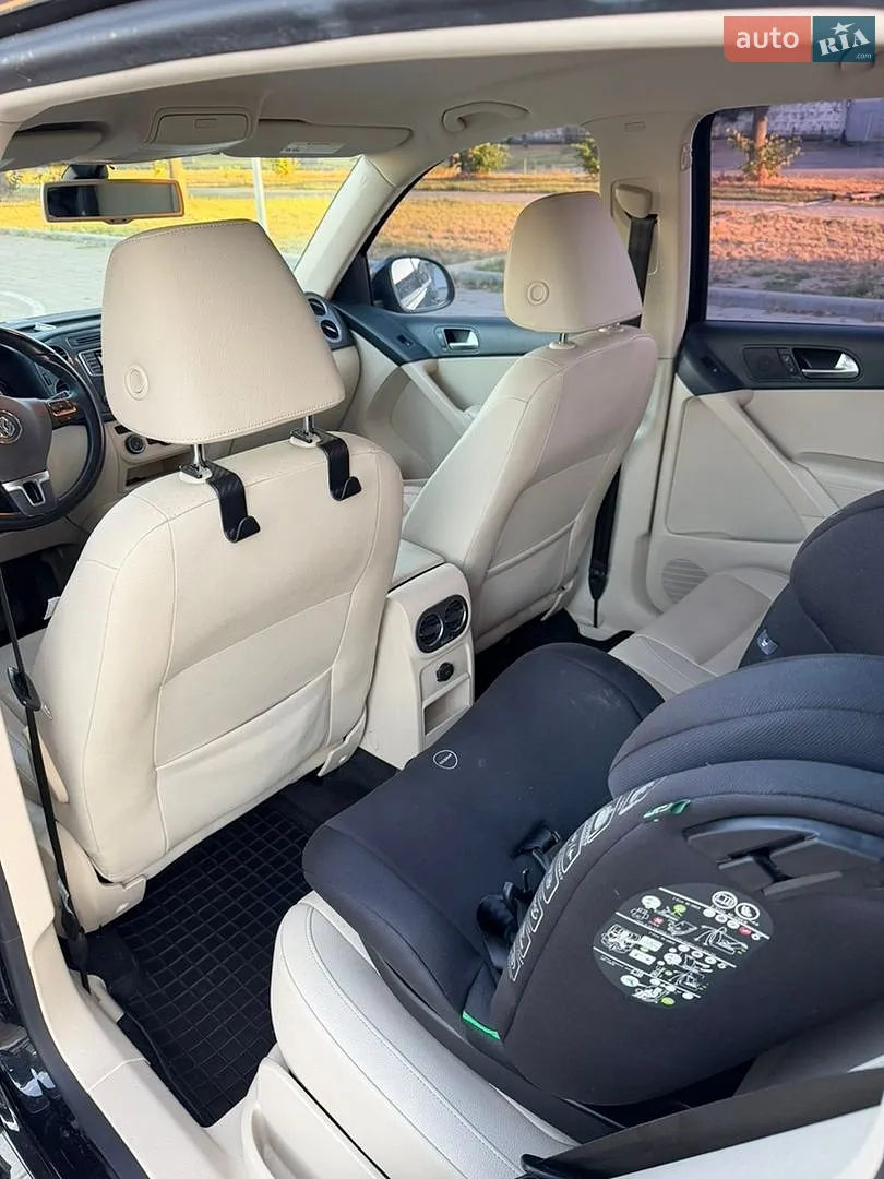 2016 Volkswagen Tiguan - мініатюра 26