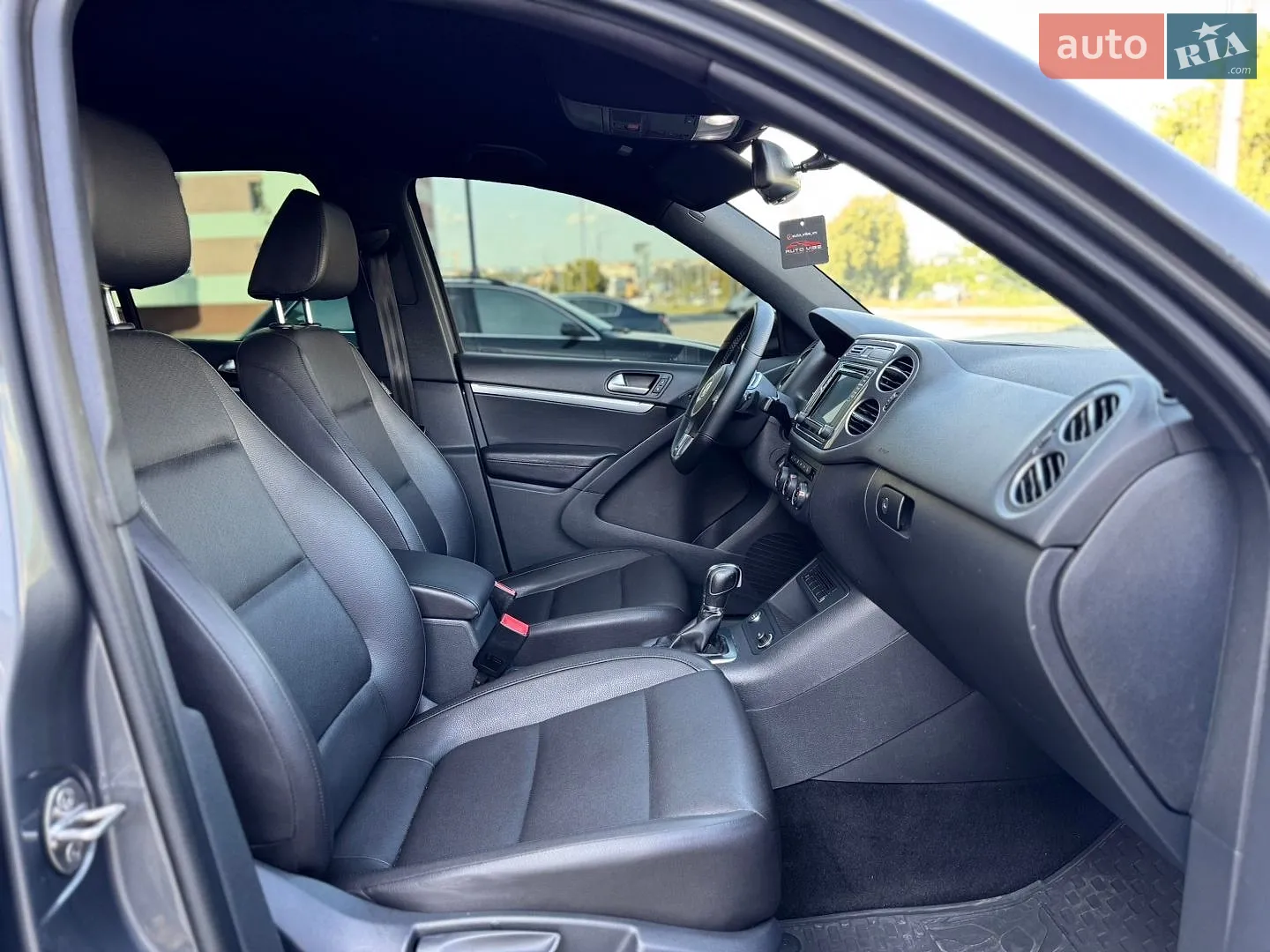 2016 Volkswagen Tiguan - мініатюра 56