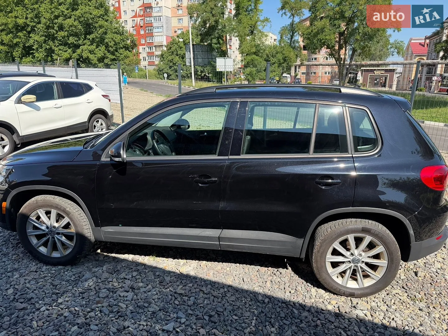 2017 Volkswagen Tiguan - мініатюра 10