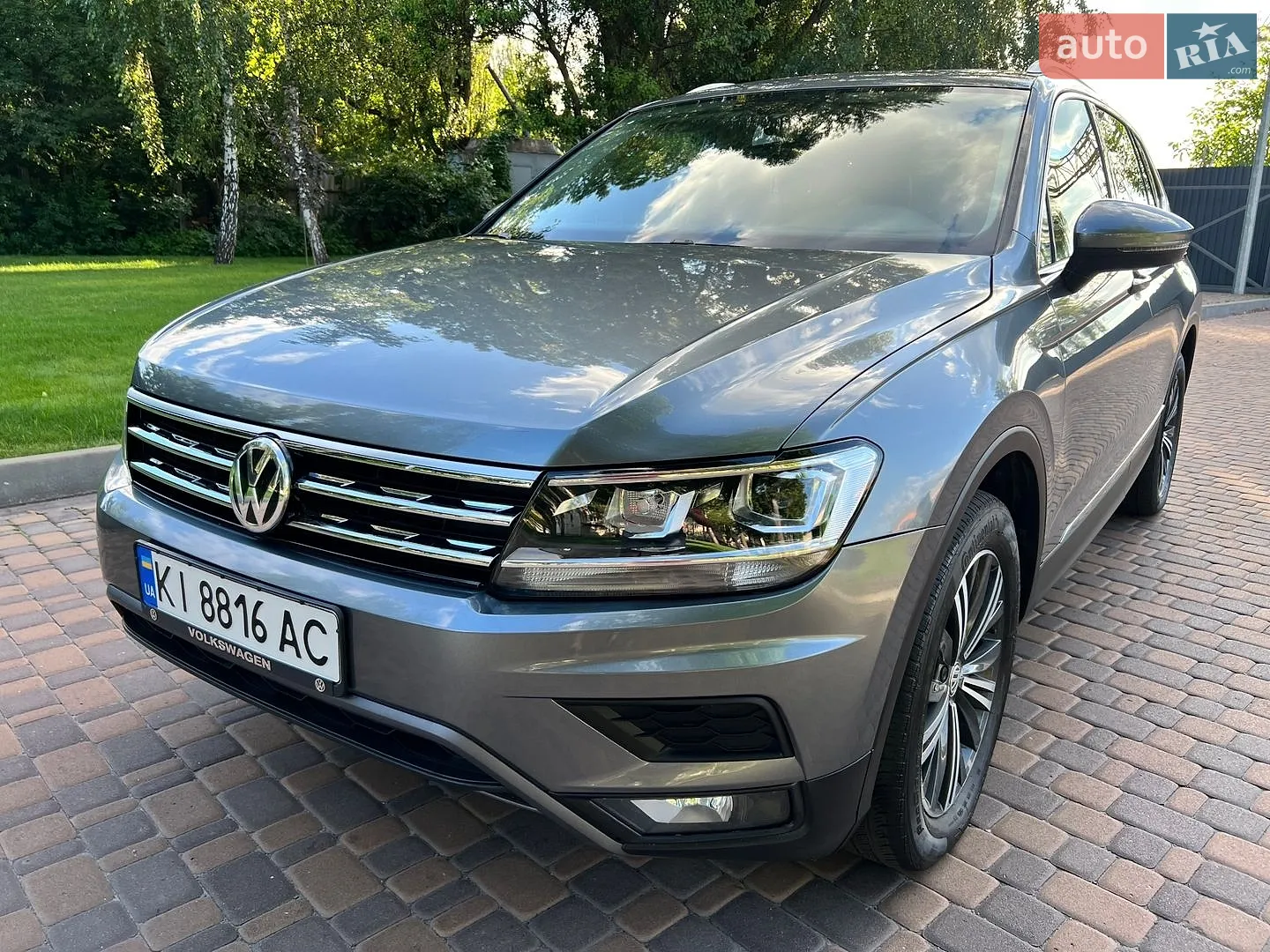 2017 Volkswagen Tiguan - мініатюра 11