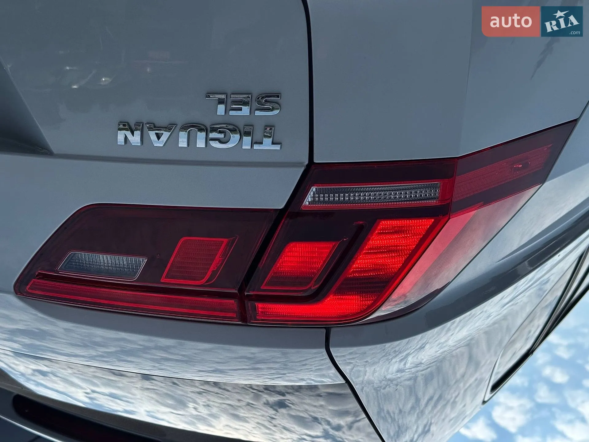 2017 Volkswagen Tiguan - мініатюра 21