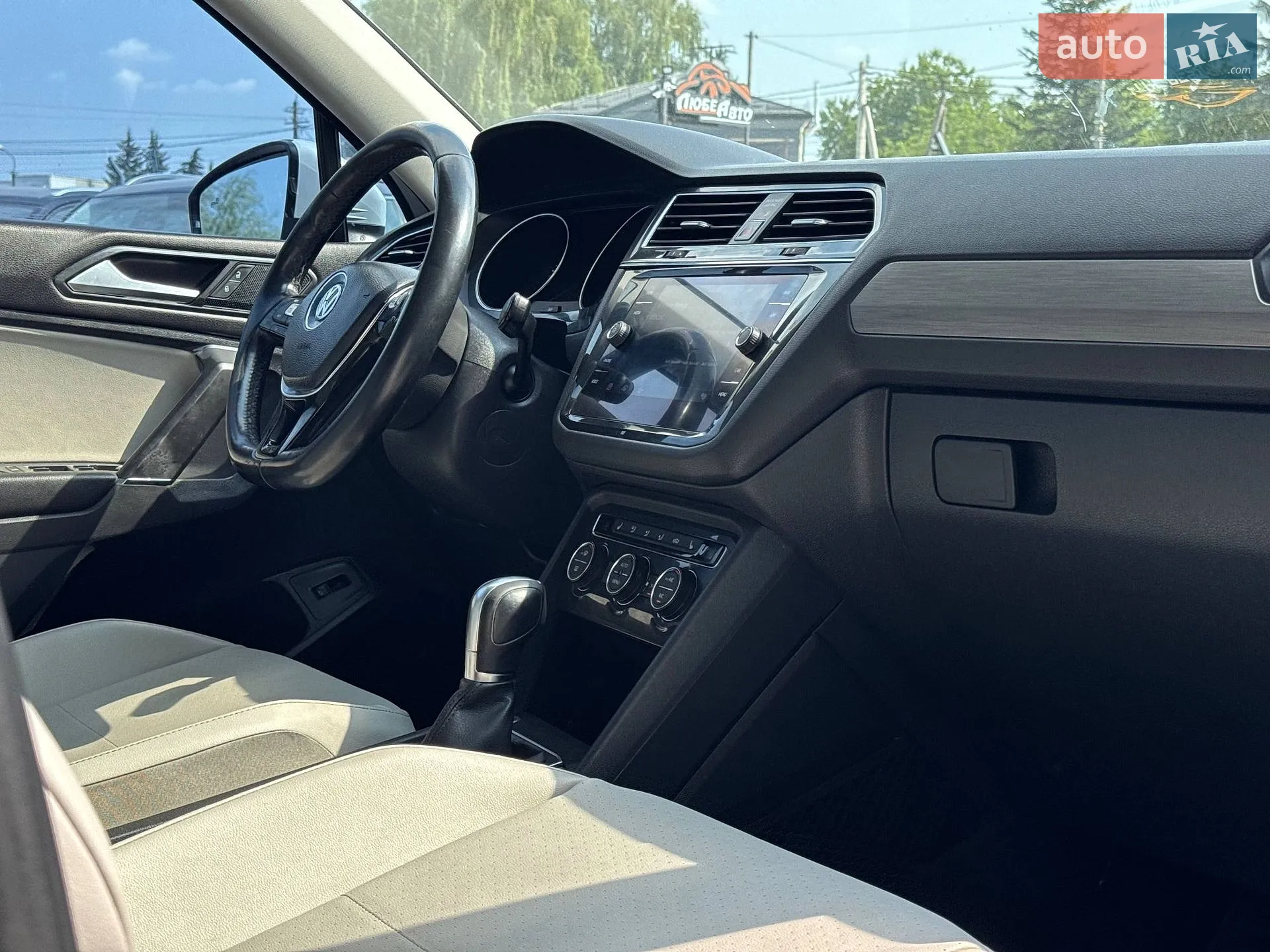 2017 Volkswagen Tiguan - мініатюра 80