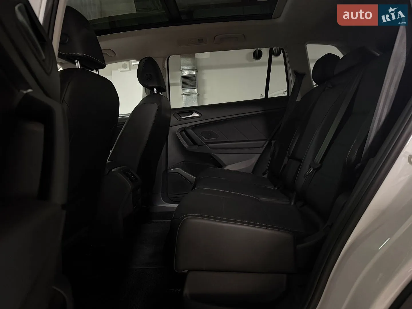 2020 Volkswagen Tiguan - мініатюра 25