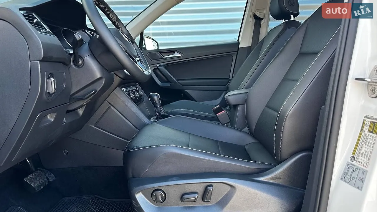 2021 Volkswagen Tiguan - мініатюра 13