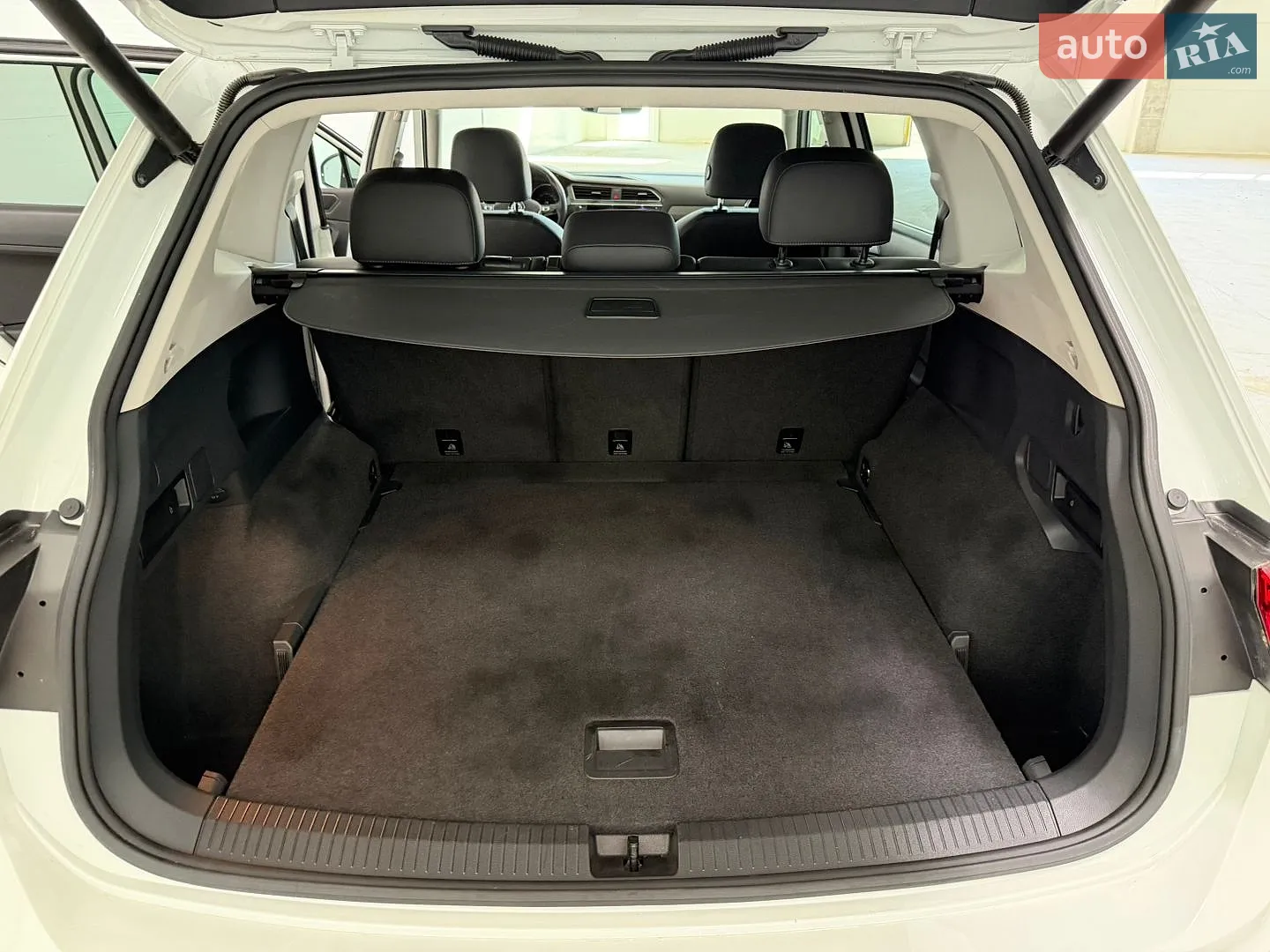 2019 Volkswagen Tiguan - мініатюра 11