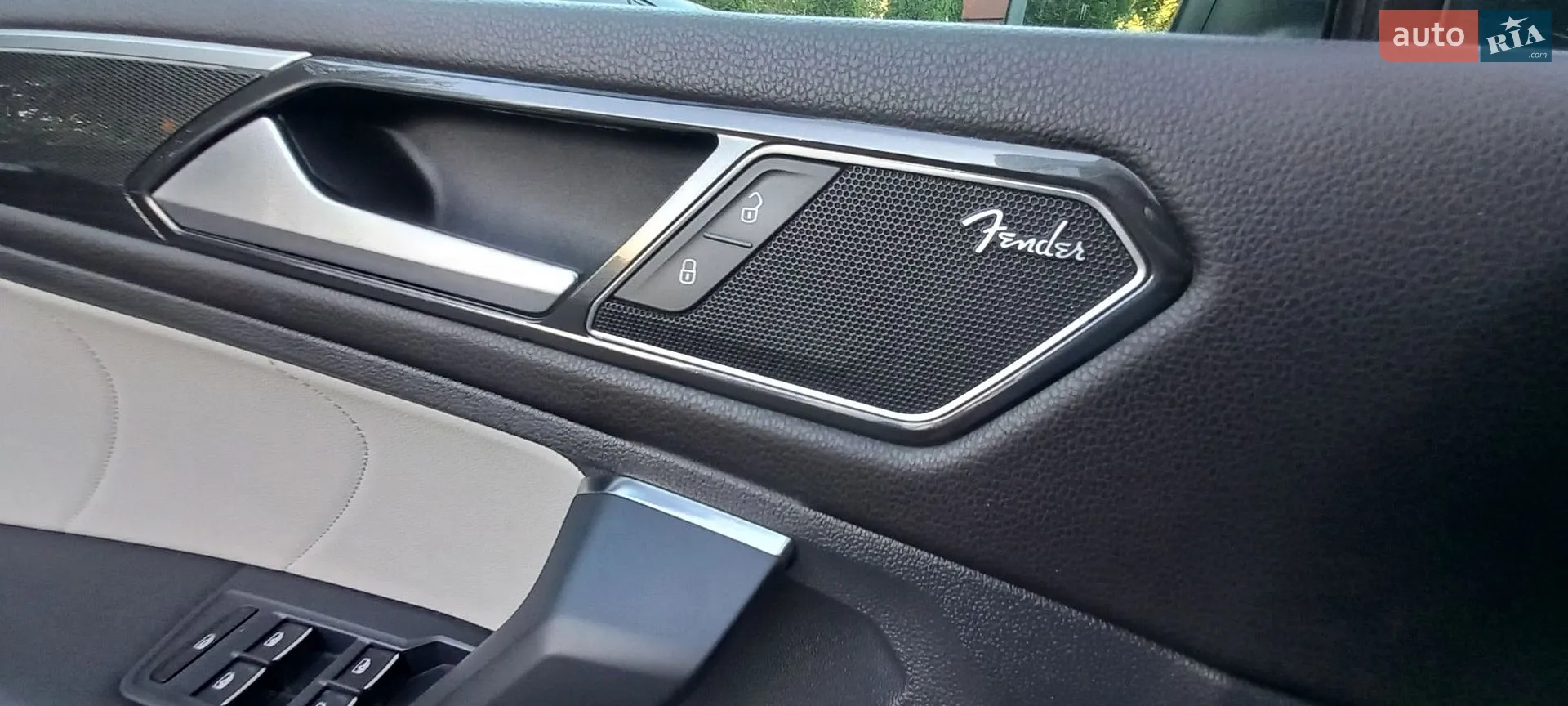 2017 Volkswagen Tiguan - мініатюра 29