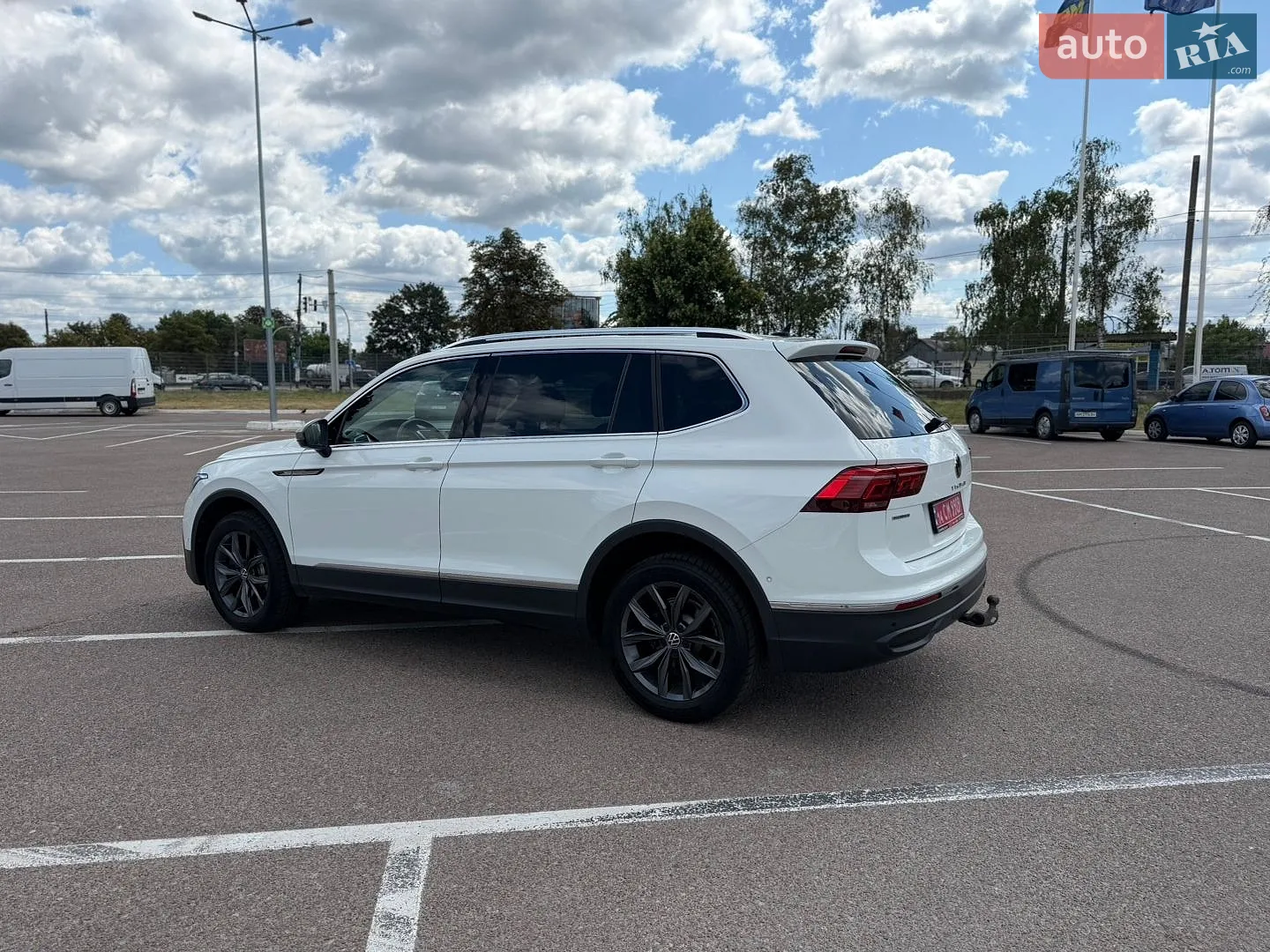 2022 Volkswagen Tiguan - мініатюра 9