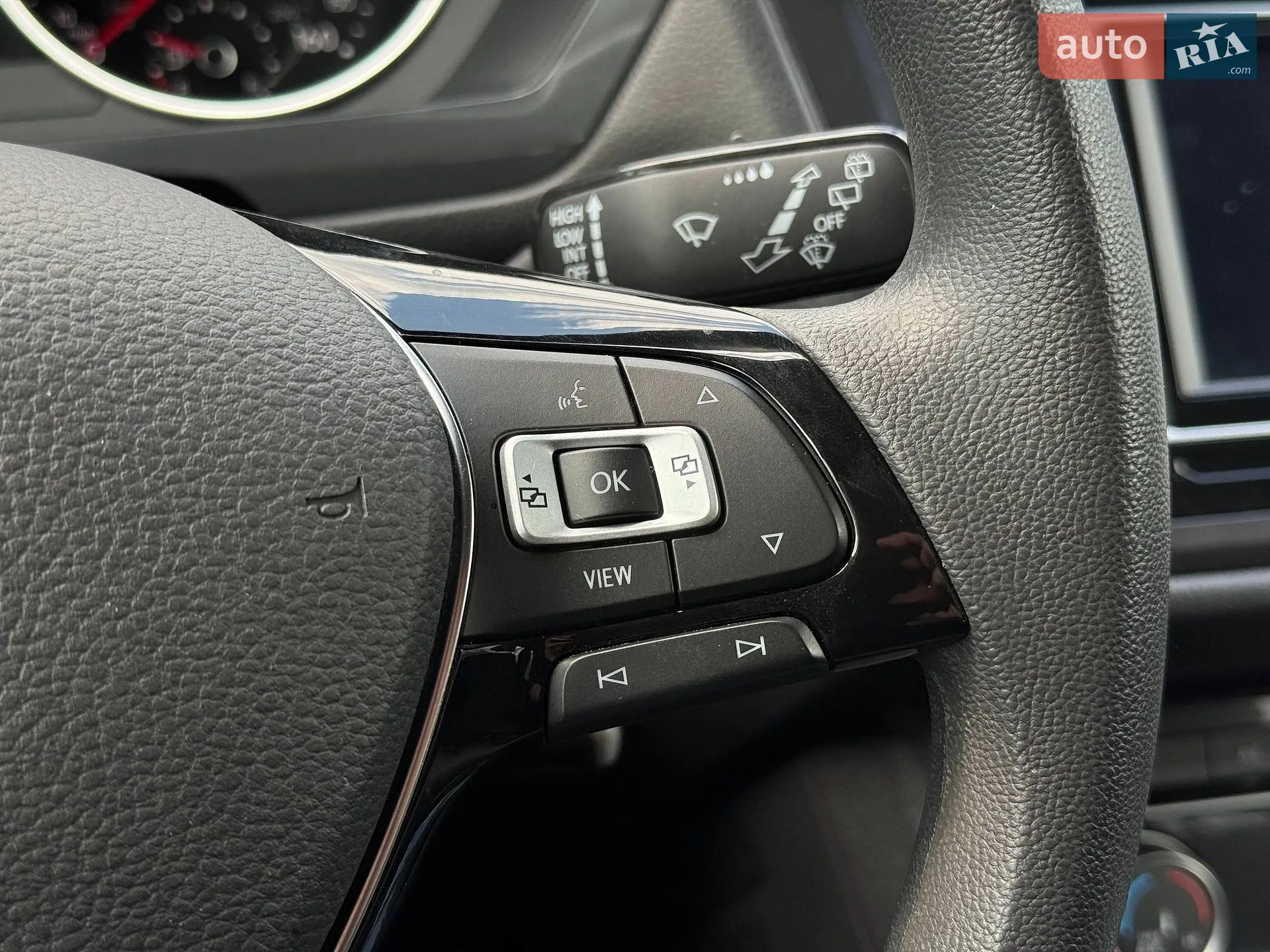 2020 Volkswagen Tiguan - мініатюра 29