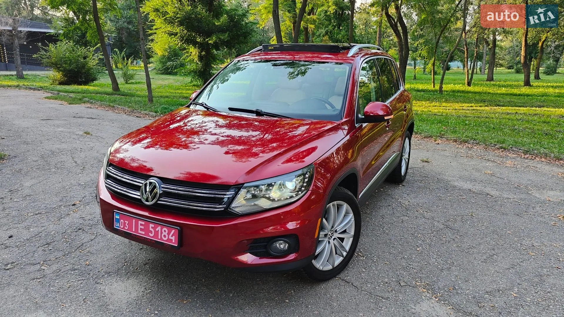 2016 Volkswagen Tiguan - мініатюра 26