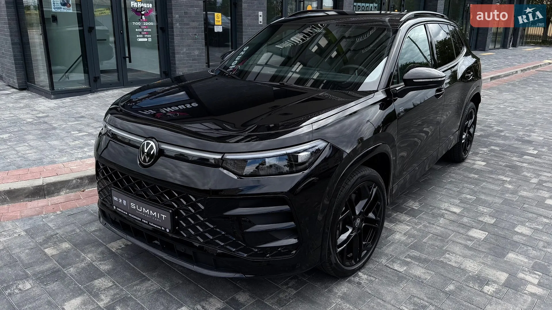 2025 Volkswagen Tiguan - фото 1