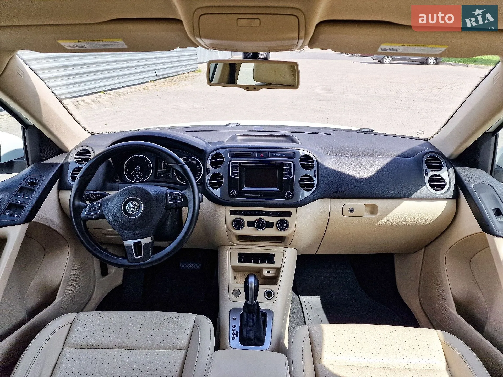 2016 Volkswagen Tiguan - мініатюра 12