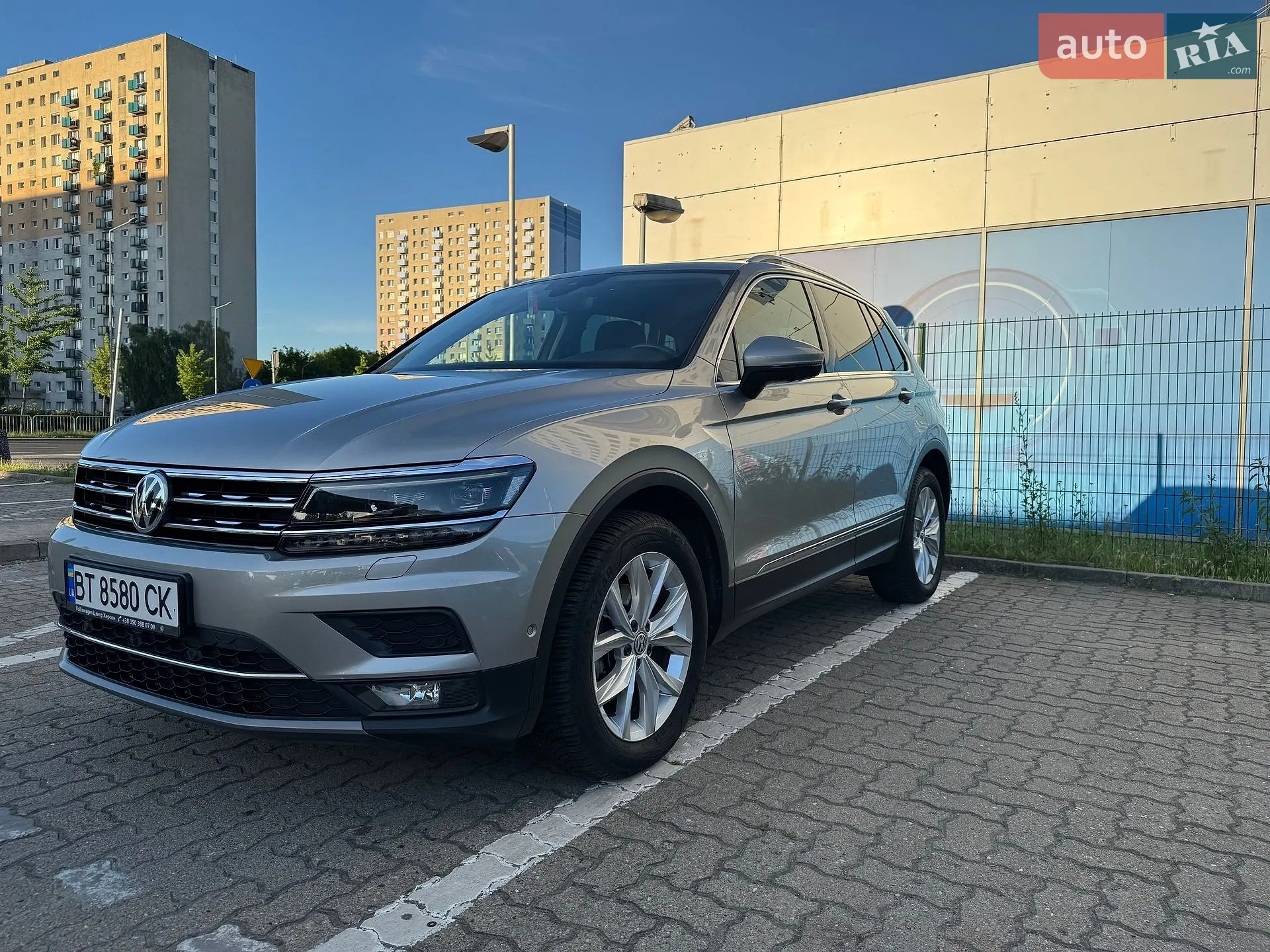 2020 Volkswagen Tiguan - мініатюра 16