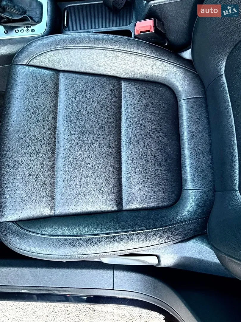2016 Volkswagen Tiguan - мініатюра 16
