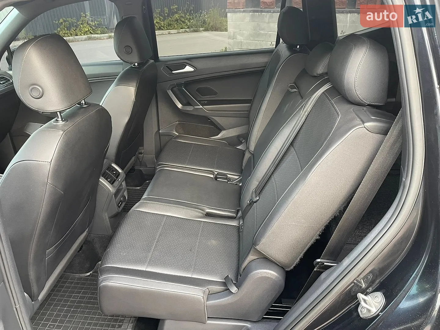2020 Volkswagen Tiguan - мініатюра 18