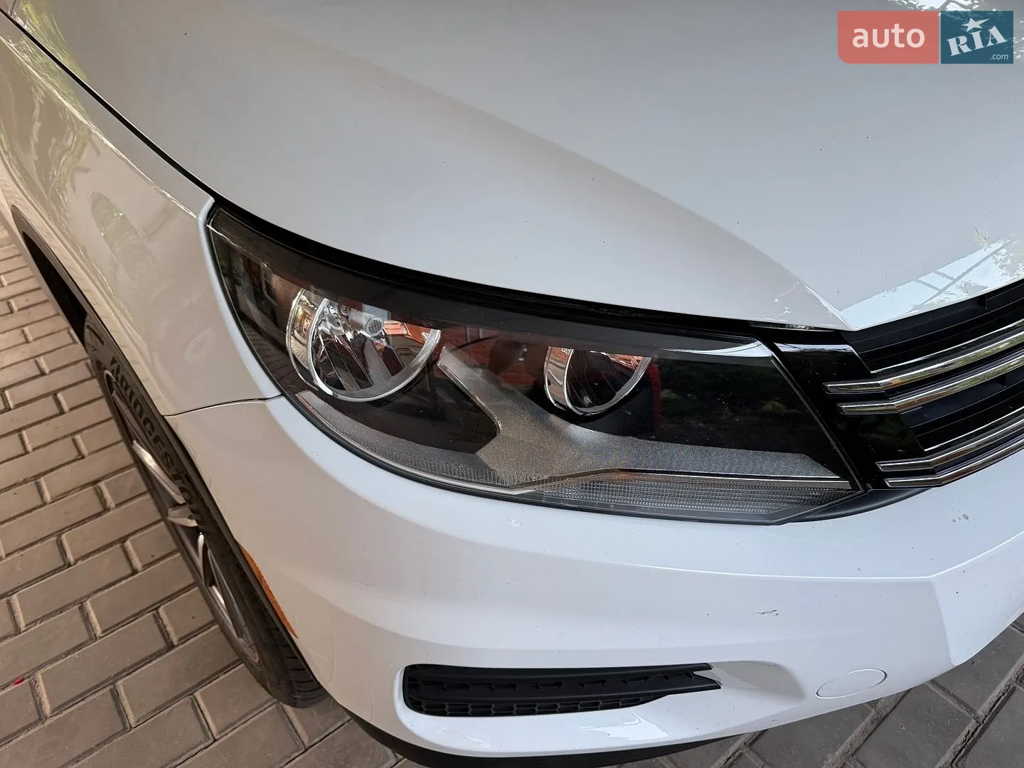 2017 Volkswagen Tiguan - мініатюра 14
