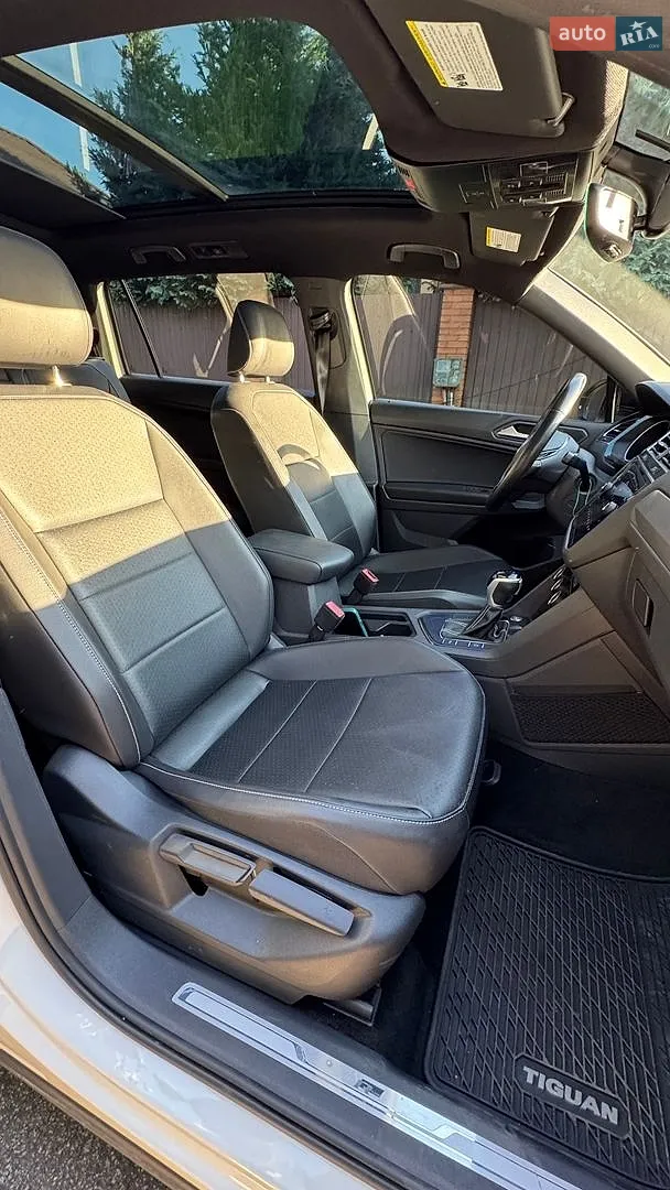 2021 Volkswagen Tiguan - мініатюра 25