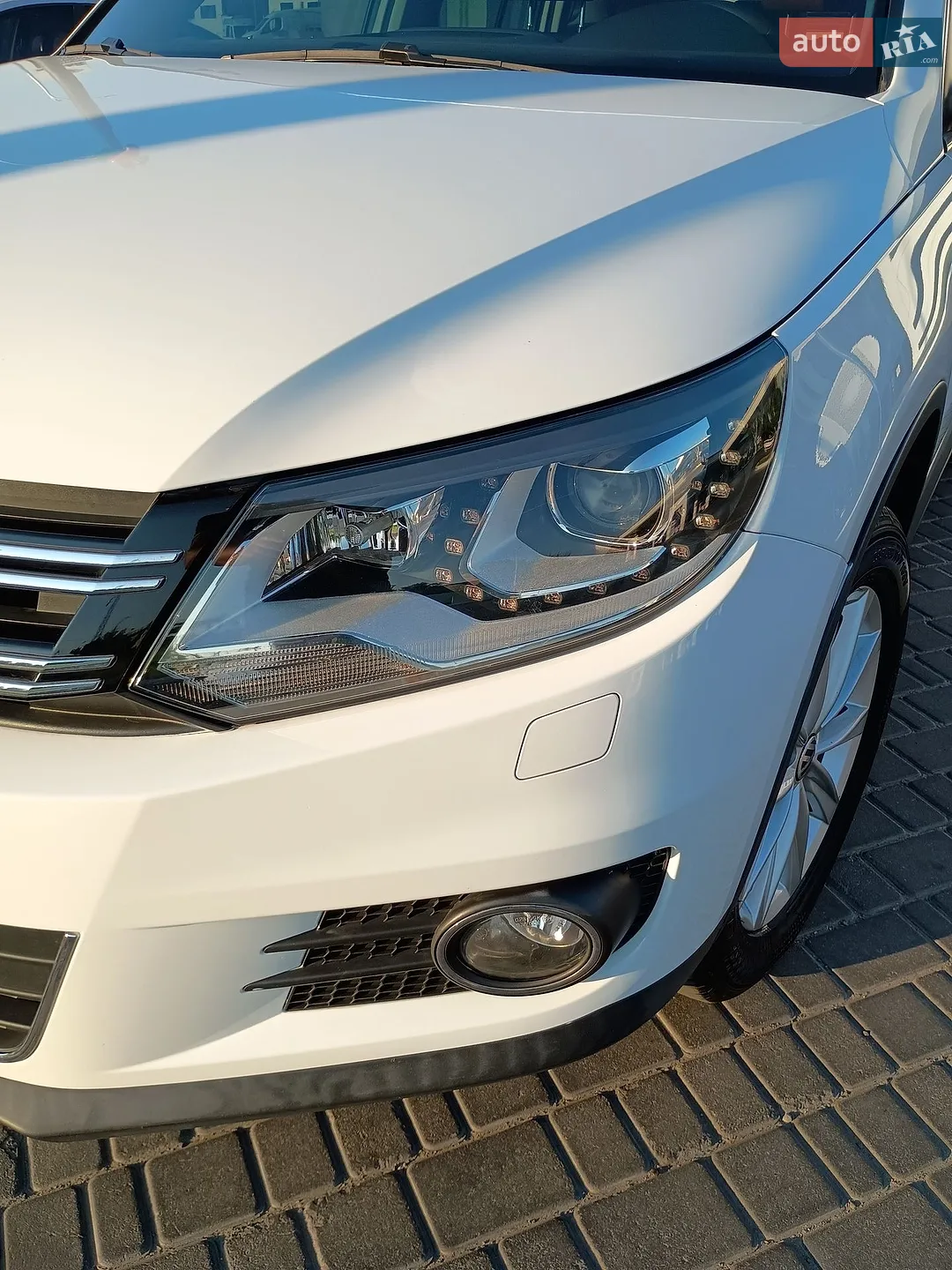 2014 Volkswagen Tiguan - мініатюра 17