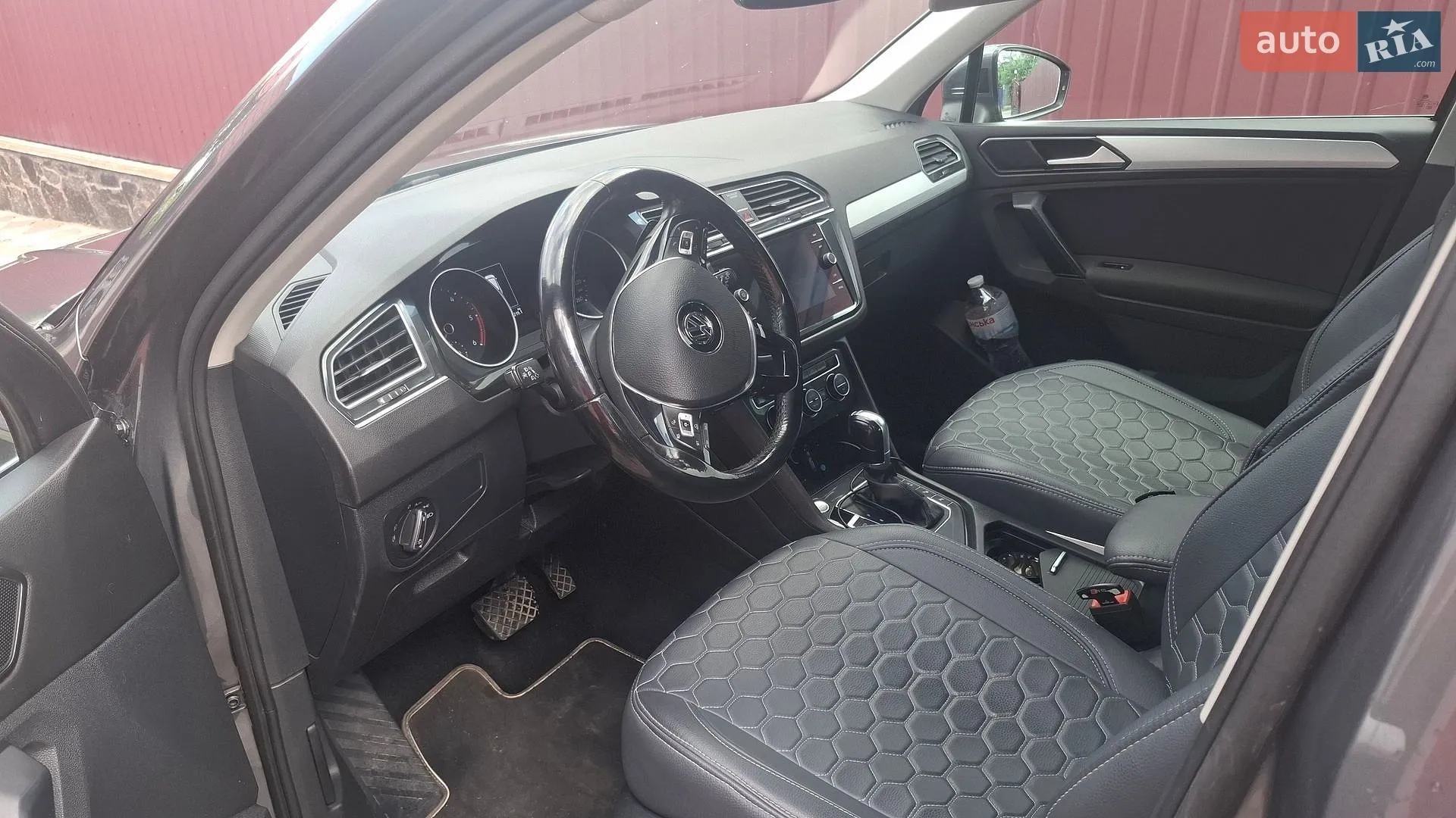 2017 Volkswagen Tiguan - мініатюра 2