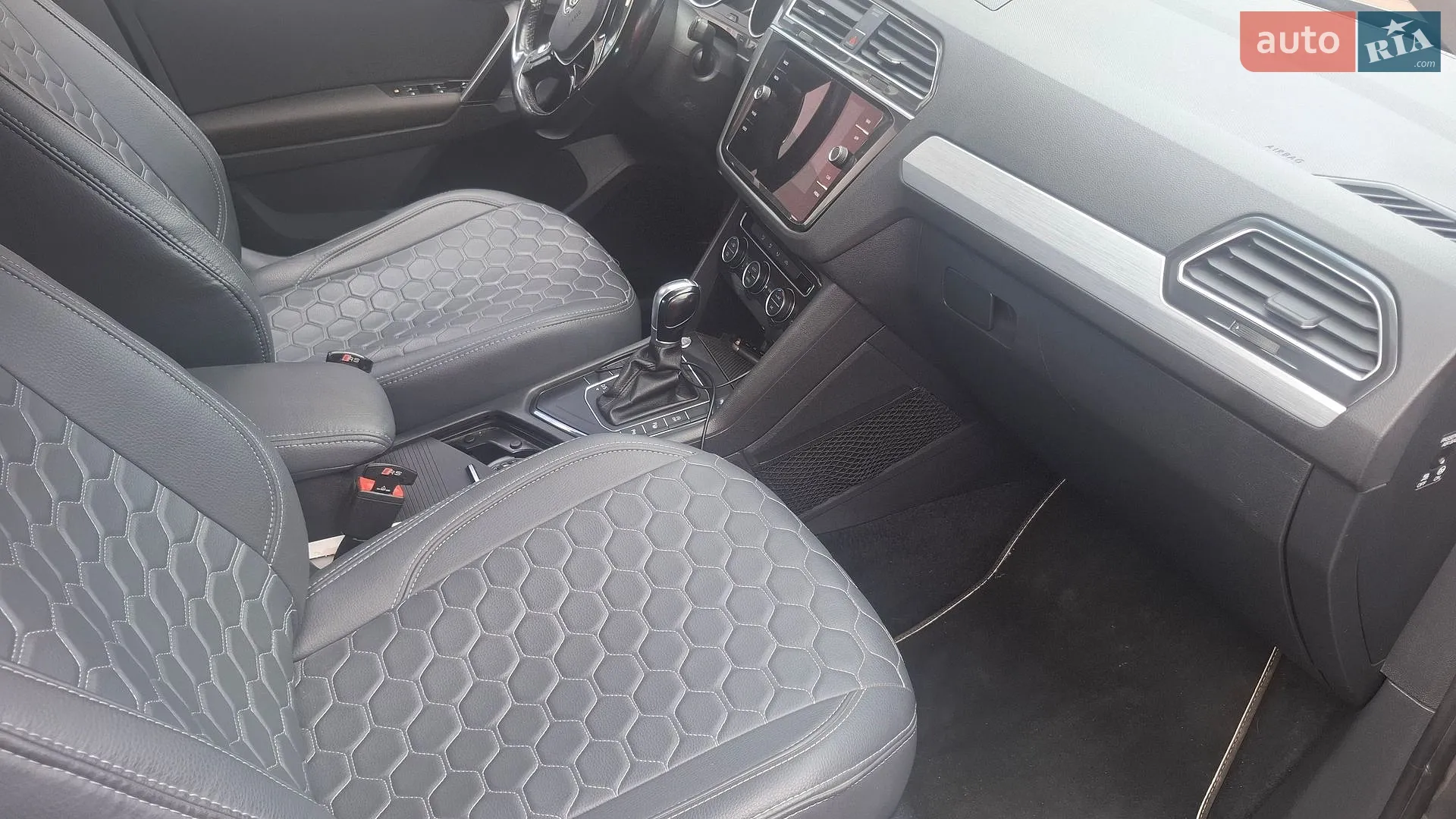 2017 Volkswagen Tiguan - мініатюра 3