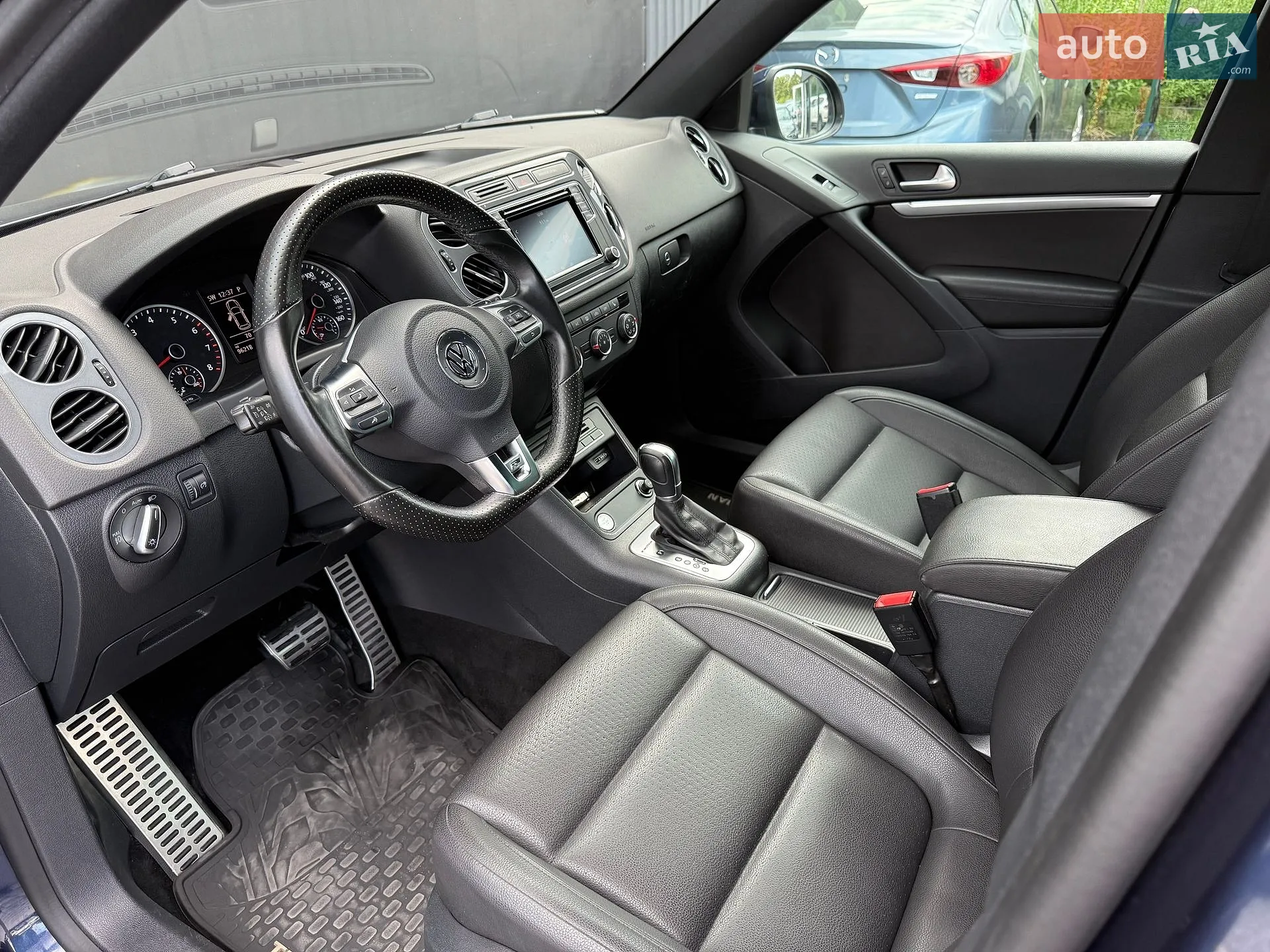 2016 Volkswagen Tiguan - мініатюра 26