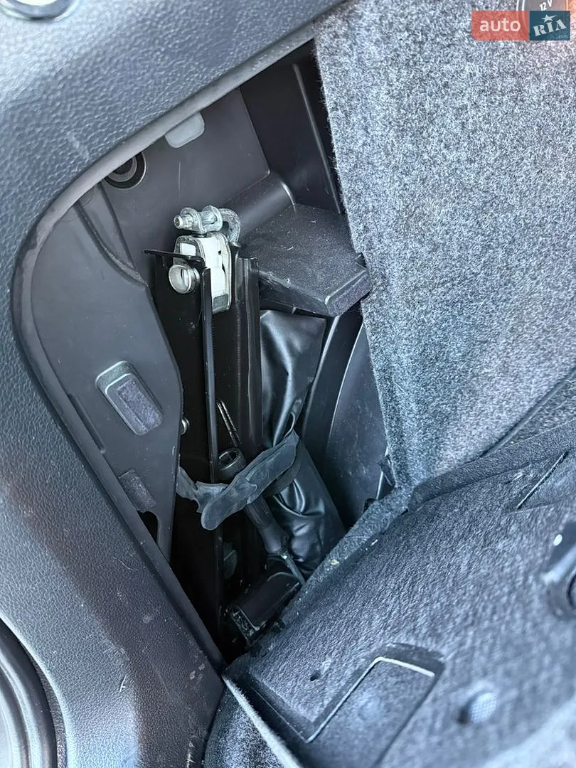 2015 Volkswagen Tiguan - мініатюра 4