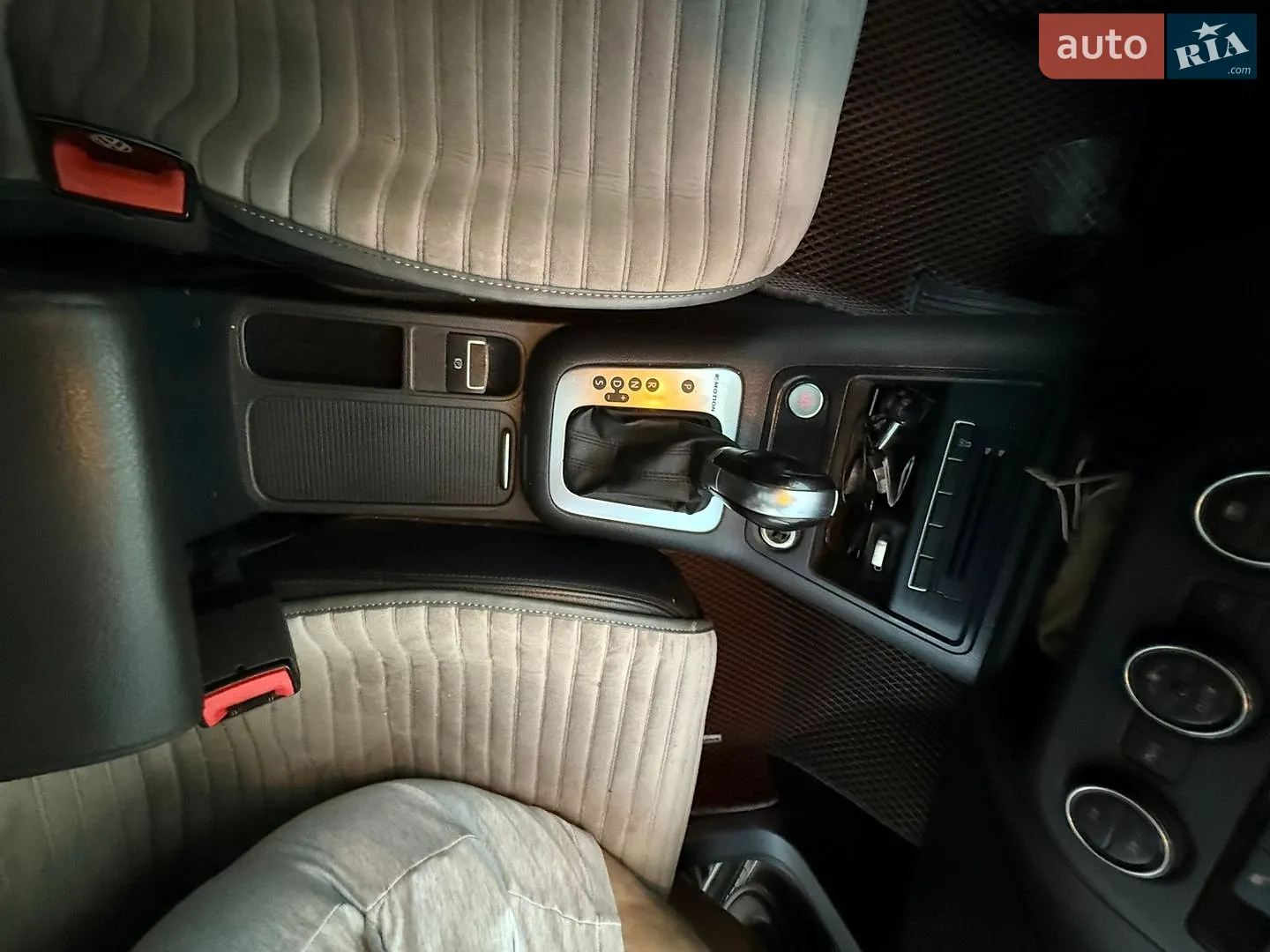 2015 Volkswagen Tiguan - мініатюра 18