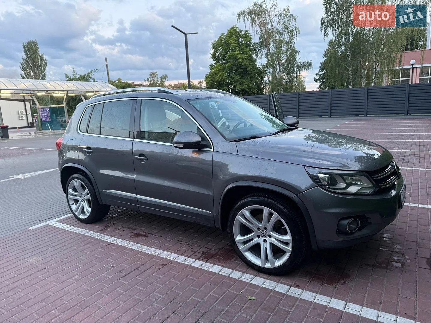 2015 Volkswagen Tiguan - мініатюра 23