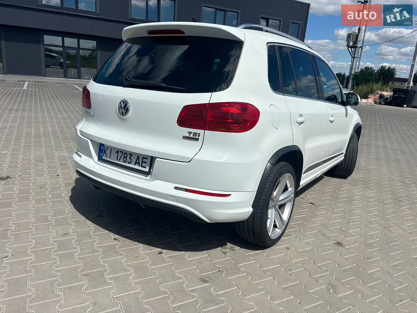 2016 Volkswagen Tiguan - мініатюра 13