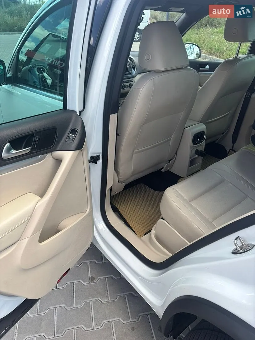 2016 Volkswagen Tiguan - мініатюра 28