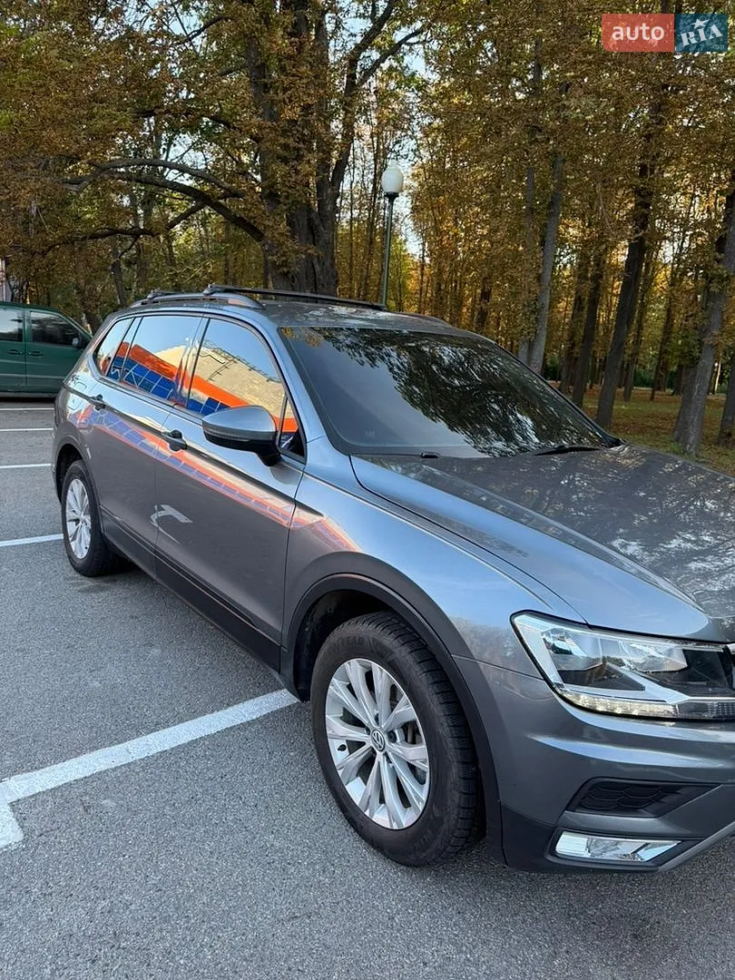 2017 Volkswagen Tiguan - мініатюра 5