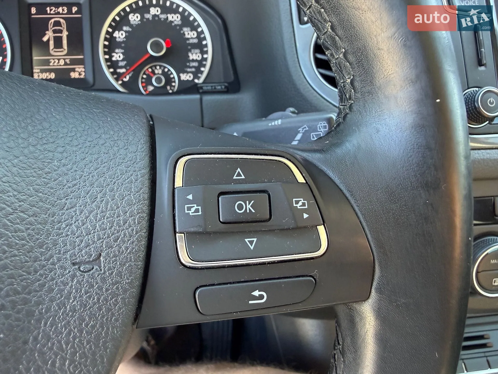 2017 Volkswagen Tiguan - мініатюра 35