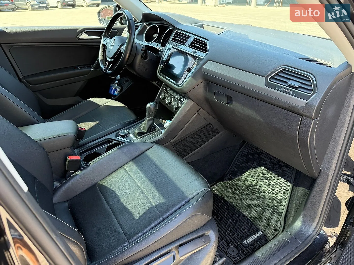 2017 Volkswagen Tiguan - мініатюра 18