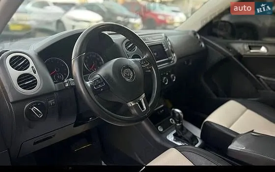 2017 Volkswagen Tiguan - мініатюра 5