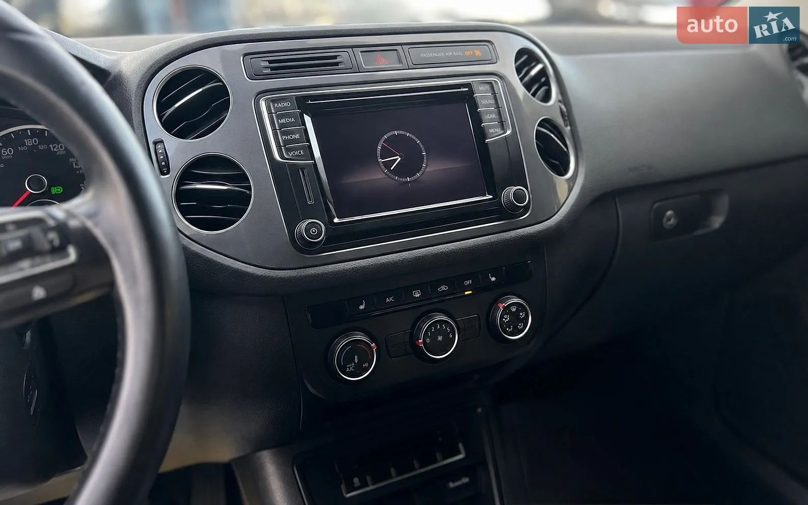 2017 Volkswagen Tiguan - мініатюра 3