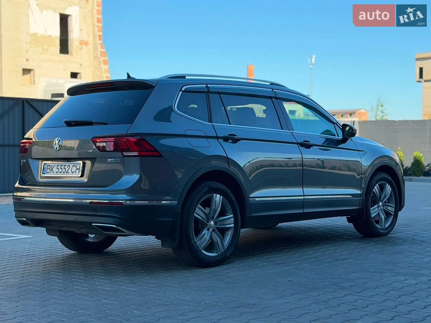 2020 Volkswagen Tiguan - мініатюра 12