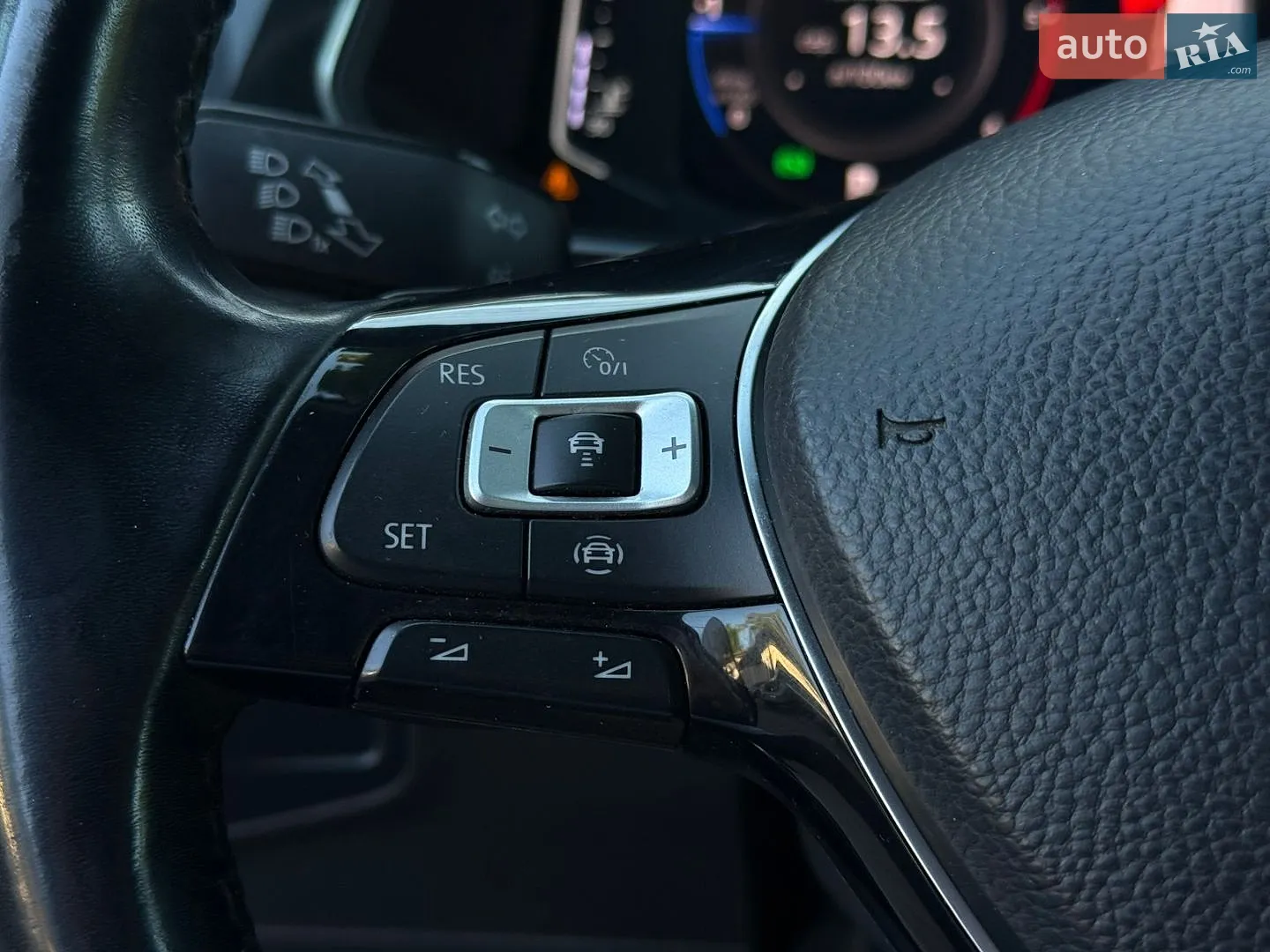 2018 Volkswagen Tiguan - мініатюра 25