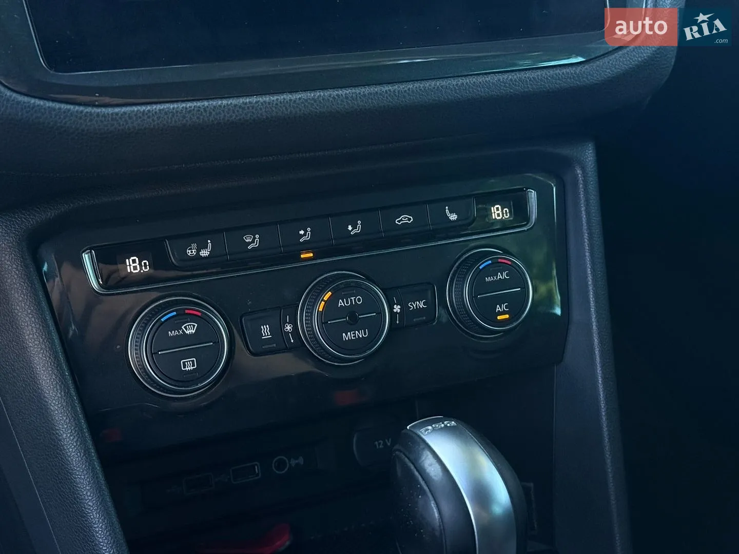 2018 Volkswagen Tiguan - мініатюра 28
