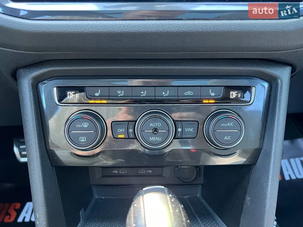 2021 Volkswagen Tiguan - мініатюра 27