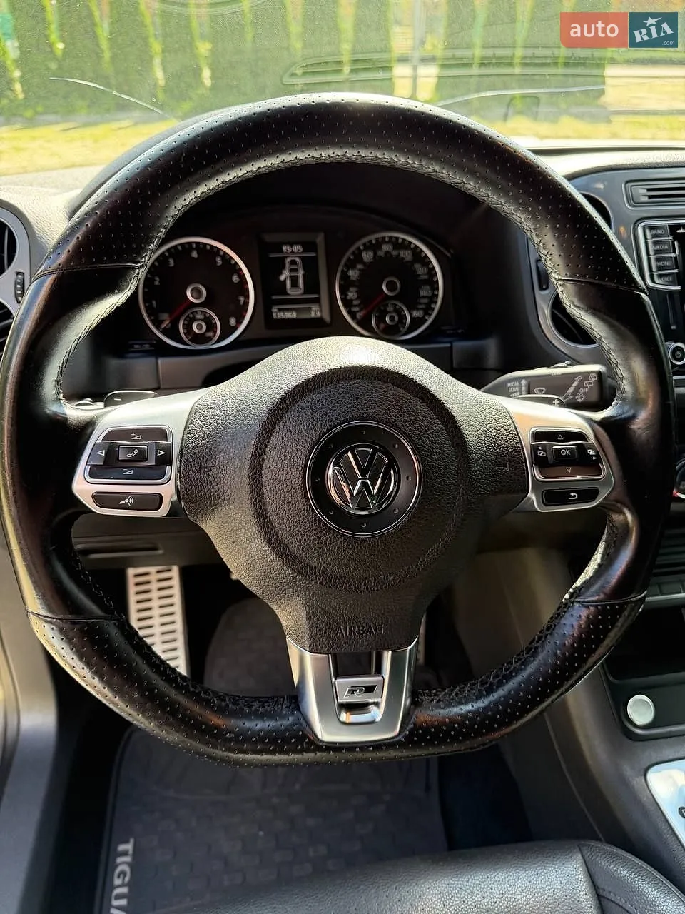 2015 Volkswagen Tiguan - мініатюра 11
