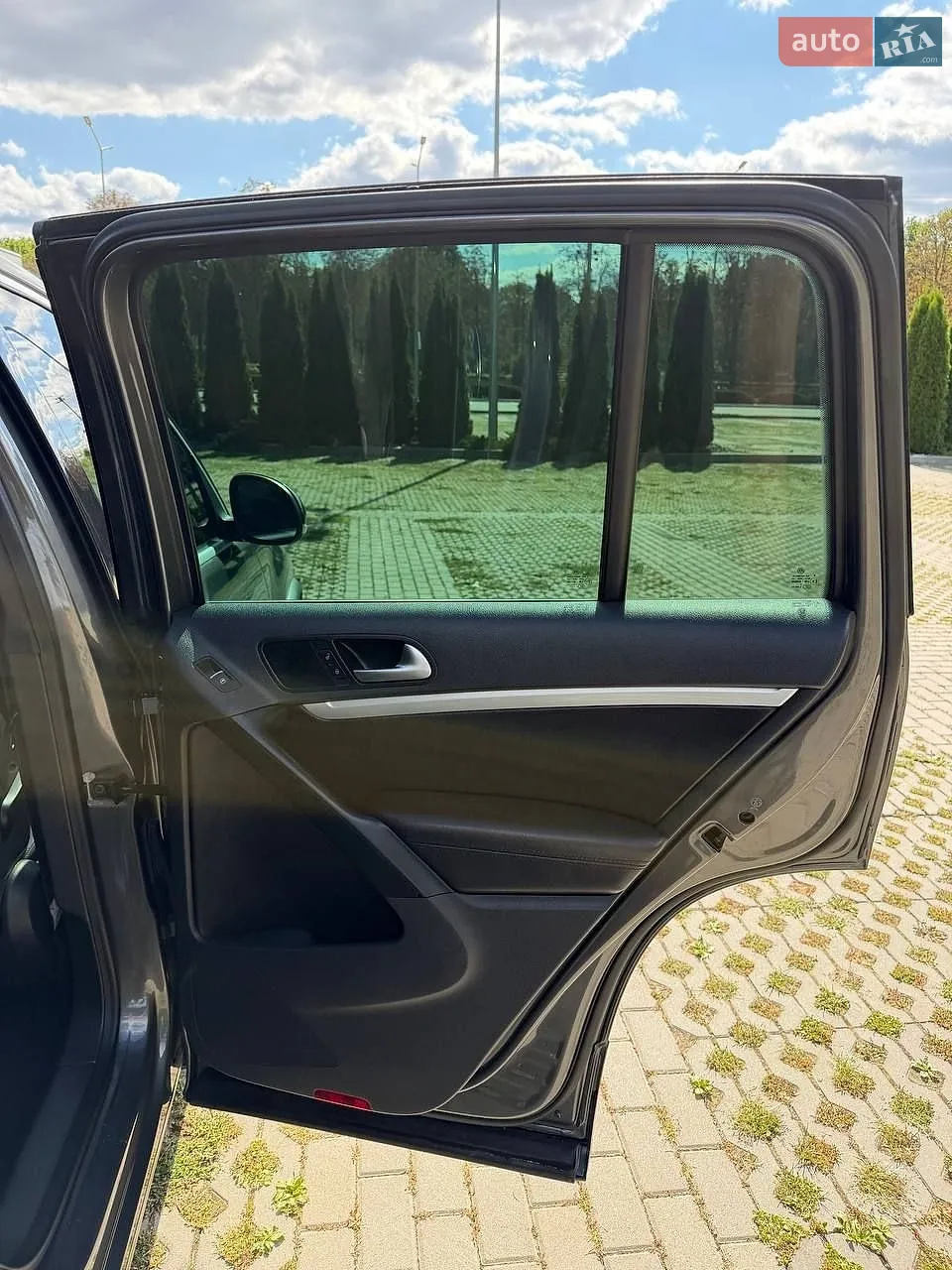 2015 Volkswagen Tiguan - мініатюра 14