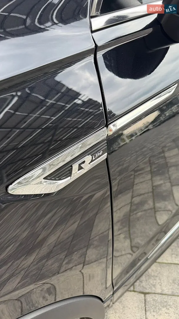 2020 Volkswagen Tiguan - мініатюра 21