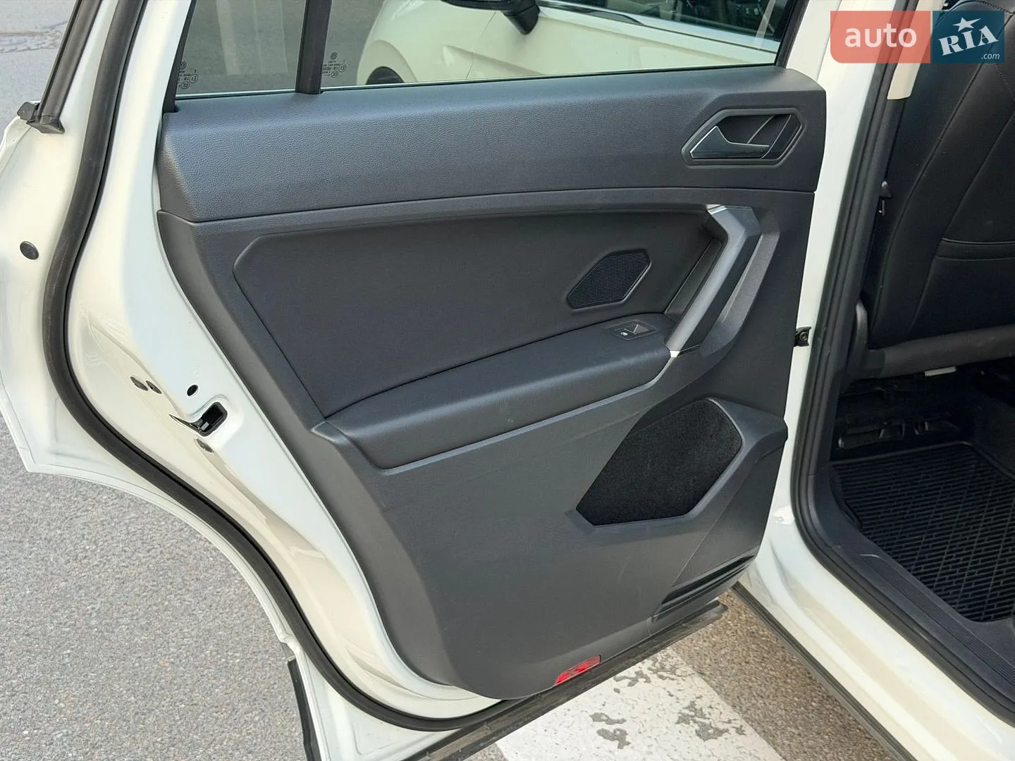 2019 Volkswagen Tiguan - мініатюра 42